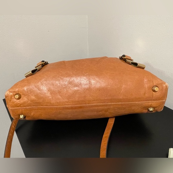 Chloe leather Victoria 2Way crossbody handbag EUC - Picture 2 of 9